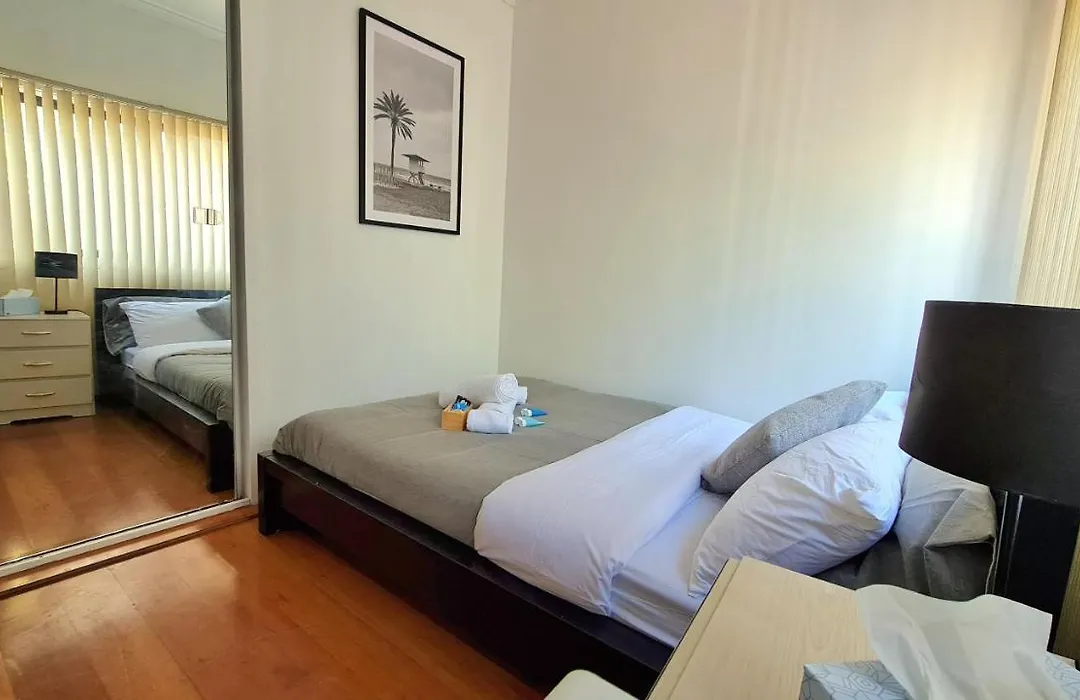 Cosy Room Close To Melb Airport-1
