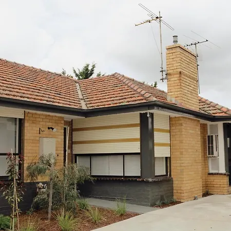 Sunny House - Melbourne Airport Home-3