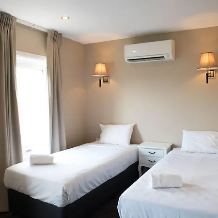 Lily Sands Inn-2
